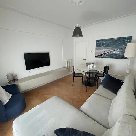 Gioia Di Design Апартаменты Триест